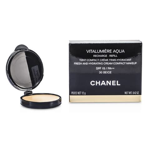 CHANEL VITALUMIÈRE AQUA Fresh and Hydrating Cream 